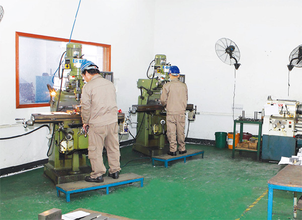 Vertical Milling Machine